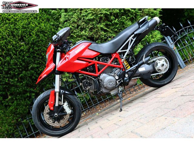 ducati - hypermotard-796