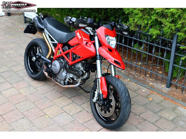 ducati - hypermotard-796