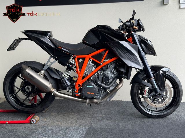 ktm - 1290-super-duke-r