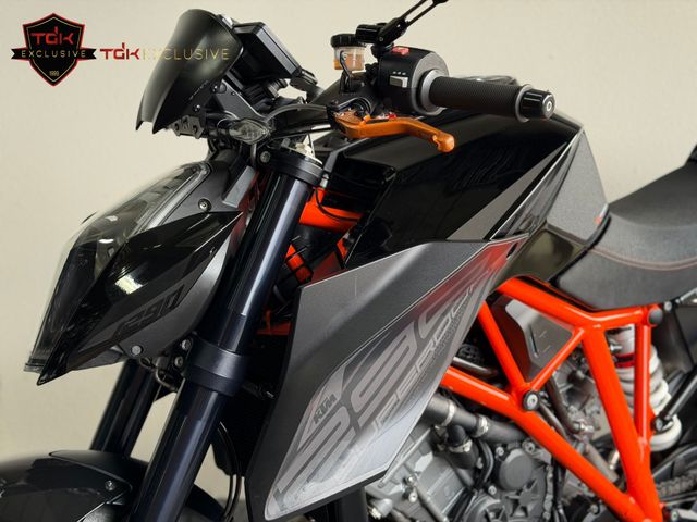 ktm - 1290-super-duke-r