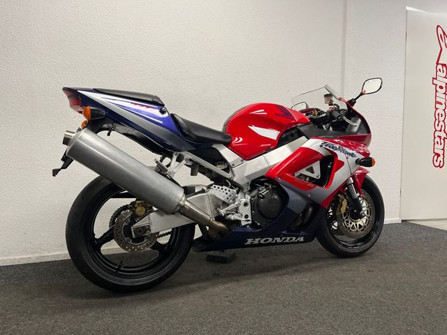 honda - cbr-900-rr-fireblade