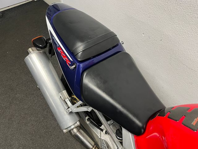 honda - cbr-900-rr-fireblade