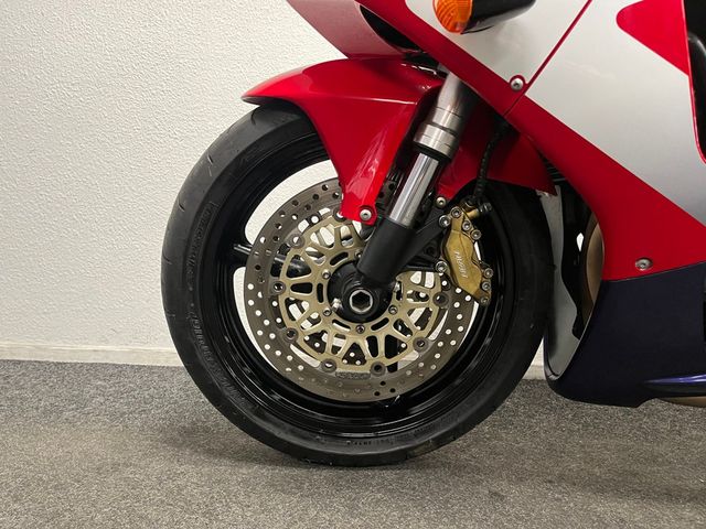 honda - cbr-900-rr-fireblade