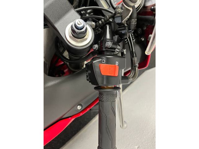 honda - cbr-900-rr-fireblade