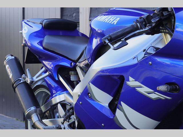 yamaha - yzf-r1
