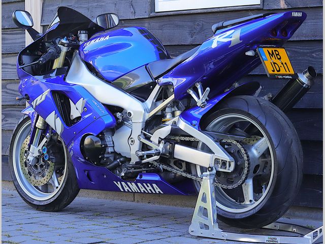 yamaha - yzf-r1