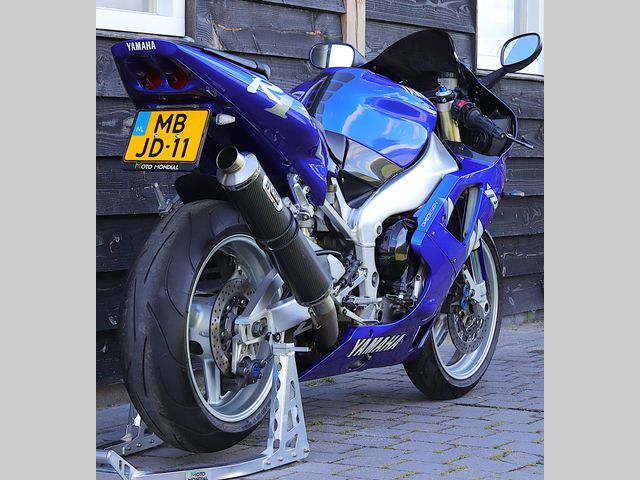 yamaha - yzf-r1