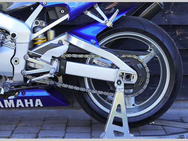 yamaha - yzf-r1