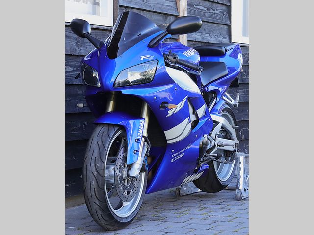 yamaha - yzf-r1