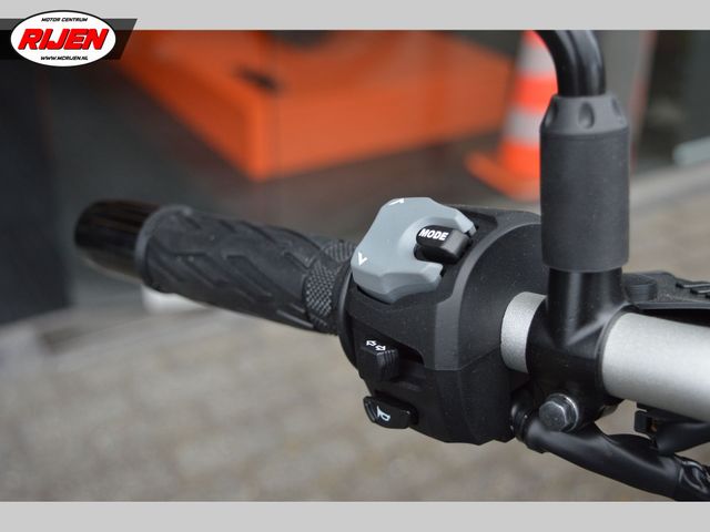 suzuki - v-strom-800