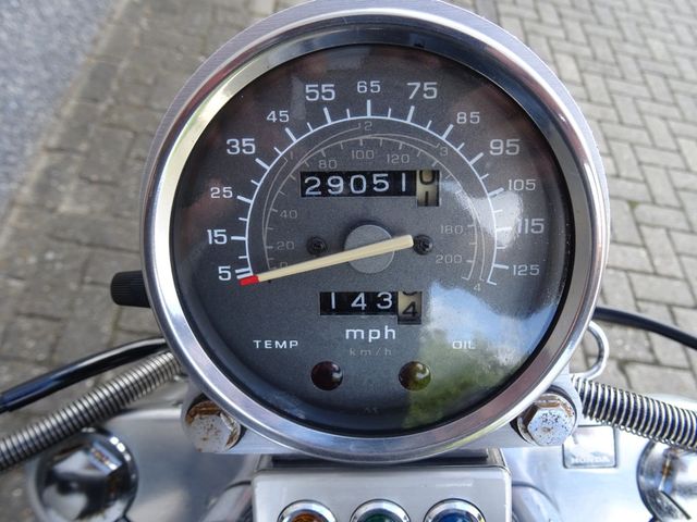 honda - vt-1100-c-shadow