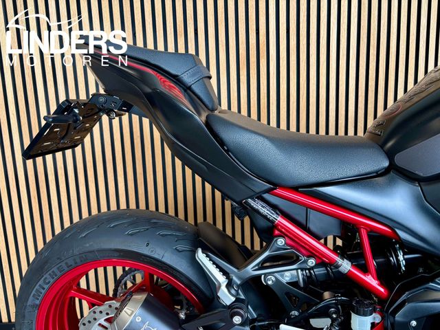 kawasaki - z900