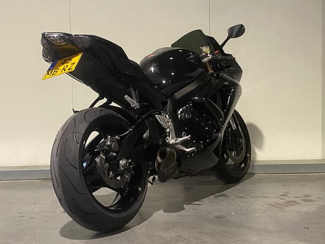 suzuki - gsx-r-600