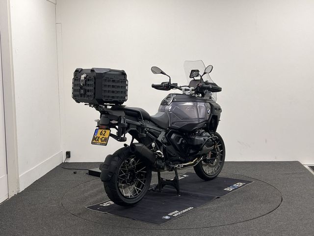 bmw - r-1300-gs-adventure-triple-black