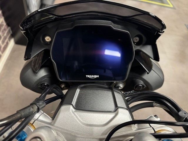 triumph - speed-triple-1200-rs