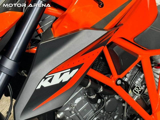 ktm - 1290-super-duke-r