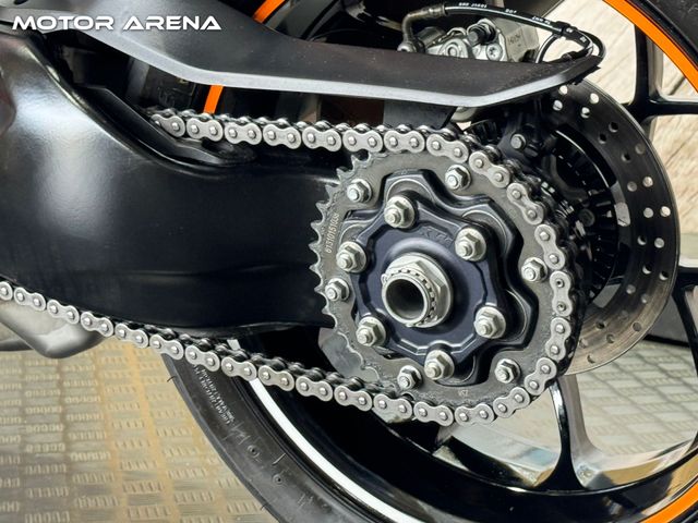 ktm - 1290-super-duke-r
