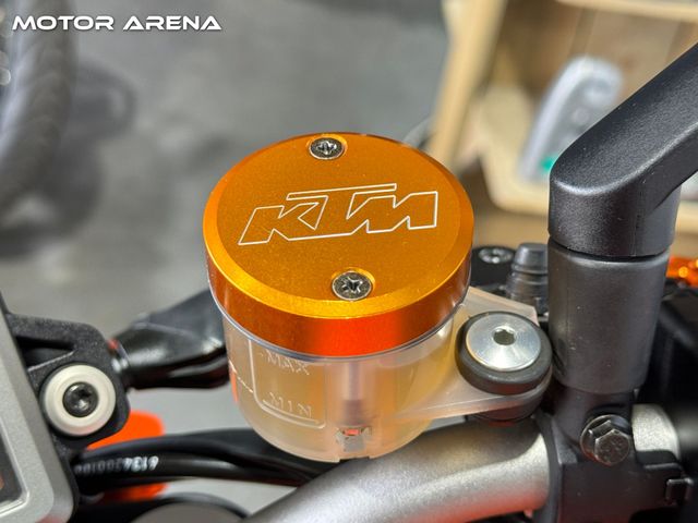 ktm - 1290-super-duke-r