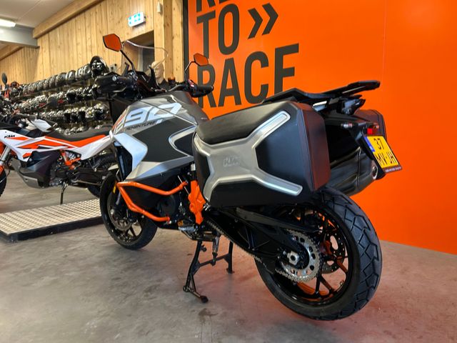 ktm - 1290-super-adventure-s