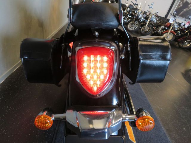 suzuki - vl-800-volusia