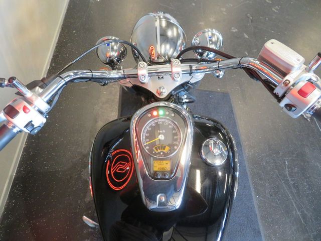 suzuki - vl-800-volusia