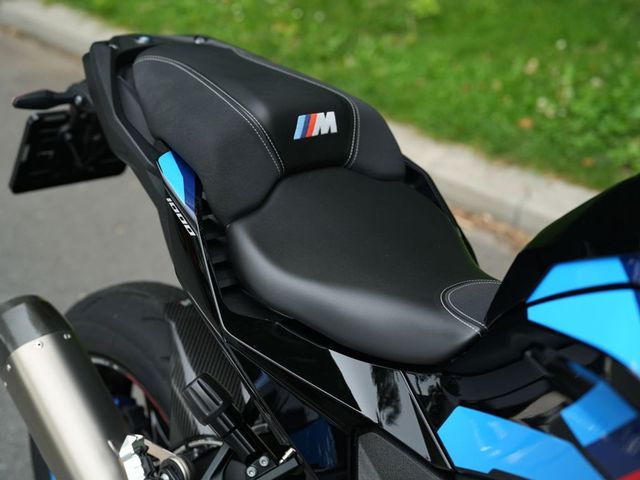bmw - m-1000-xr