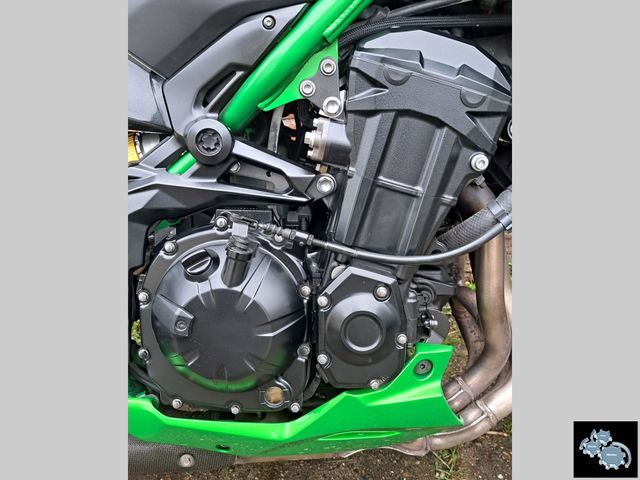 kawasaki - z900-se