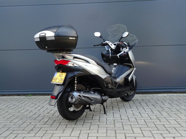 kawasaki - j-300
