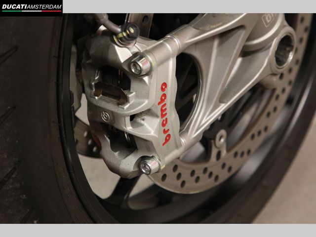ducati - multistrada-v4-s-pikes-peak