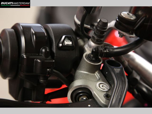 ducati - multistrada-v4-s-pikes-peak
