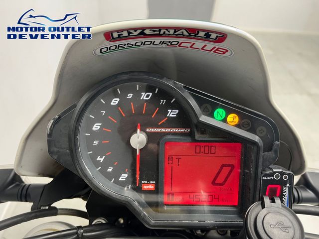 aprilia - dorsoduro-750