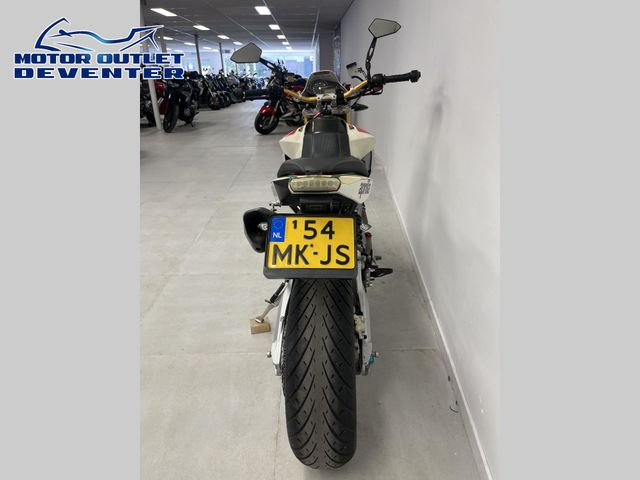 aprilia - dorsoduro-750
