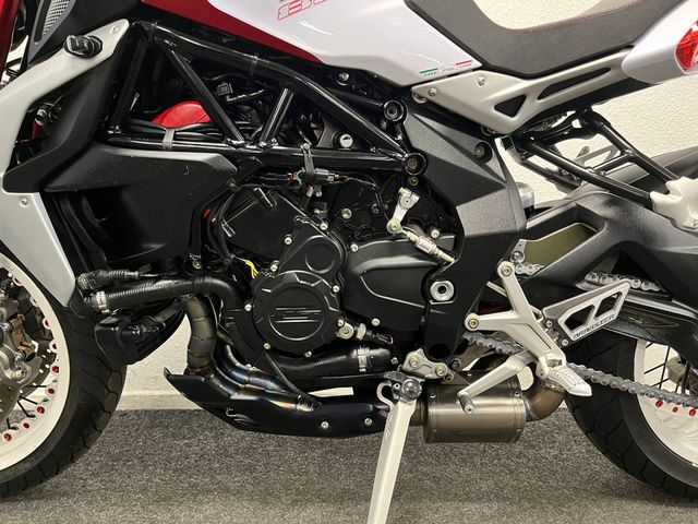 mv-agusta - brutale-800-dragster