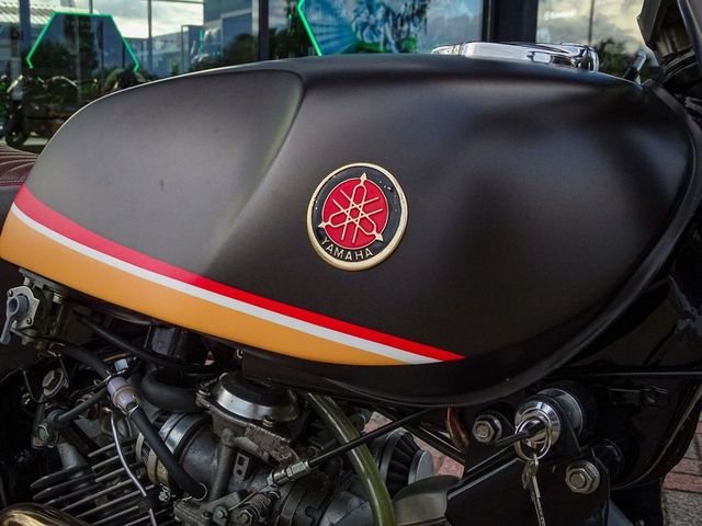 yamaha - xv-750-virago