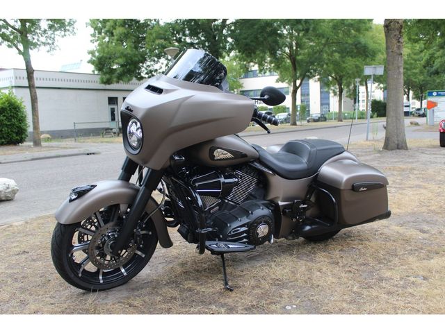 indian - chieftain-dark-horse