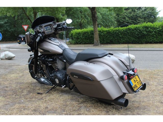 indian - chieftain-dark-horse