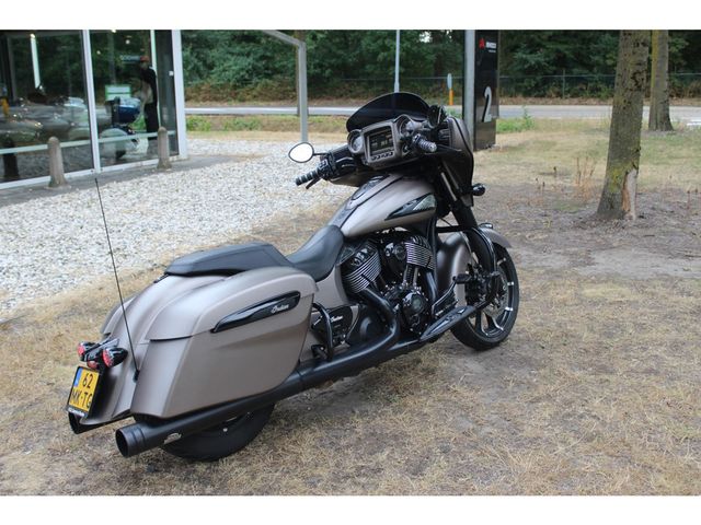 indian - chieftain-dark-horse