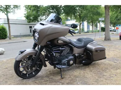 INDIAN MOTORCYCLE CHIEFTAIN DARK HORSE – foto 2