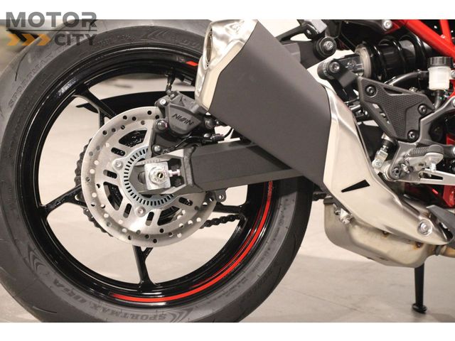 kawasaki - z900