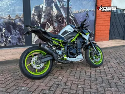KAWASAKI Z900 – foto 3