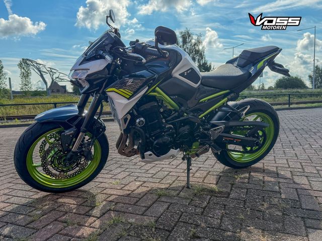 kawasaki - z900