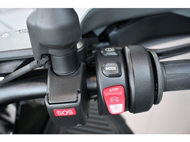 bmw - r-1300-gs-adventure-triple-black