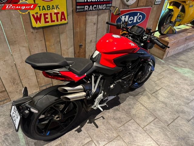 mv-agusta - brutale-1000