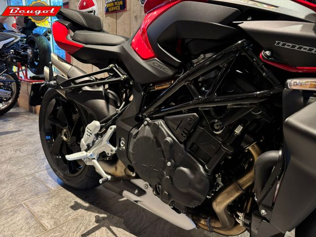 mv-agusta - brutale-1000