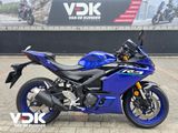 YAMAHA YZF R3