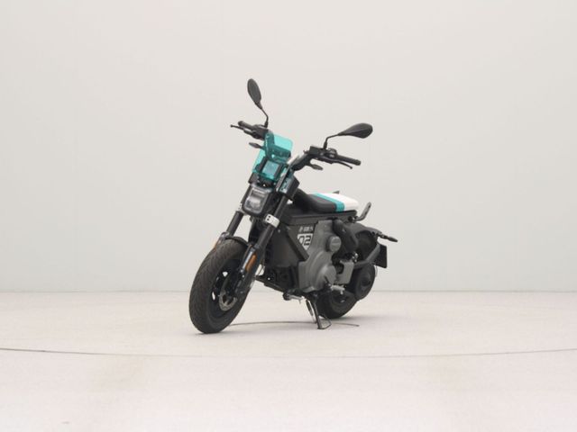 bmw - ce-02