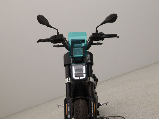 bmw - ce-02