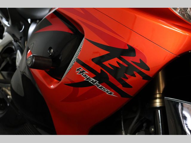 suzuki - gsx-r-1300-hayabusa