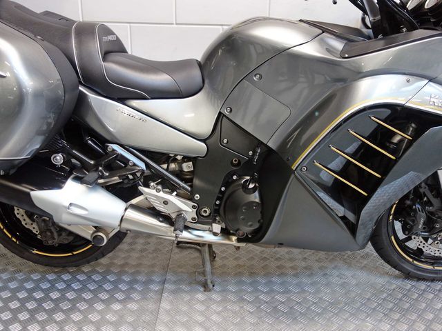 kawasaki - 1400-gtr
