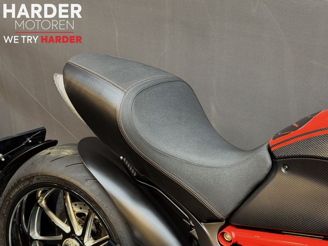 ducati - diavel-carbon